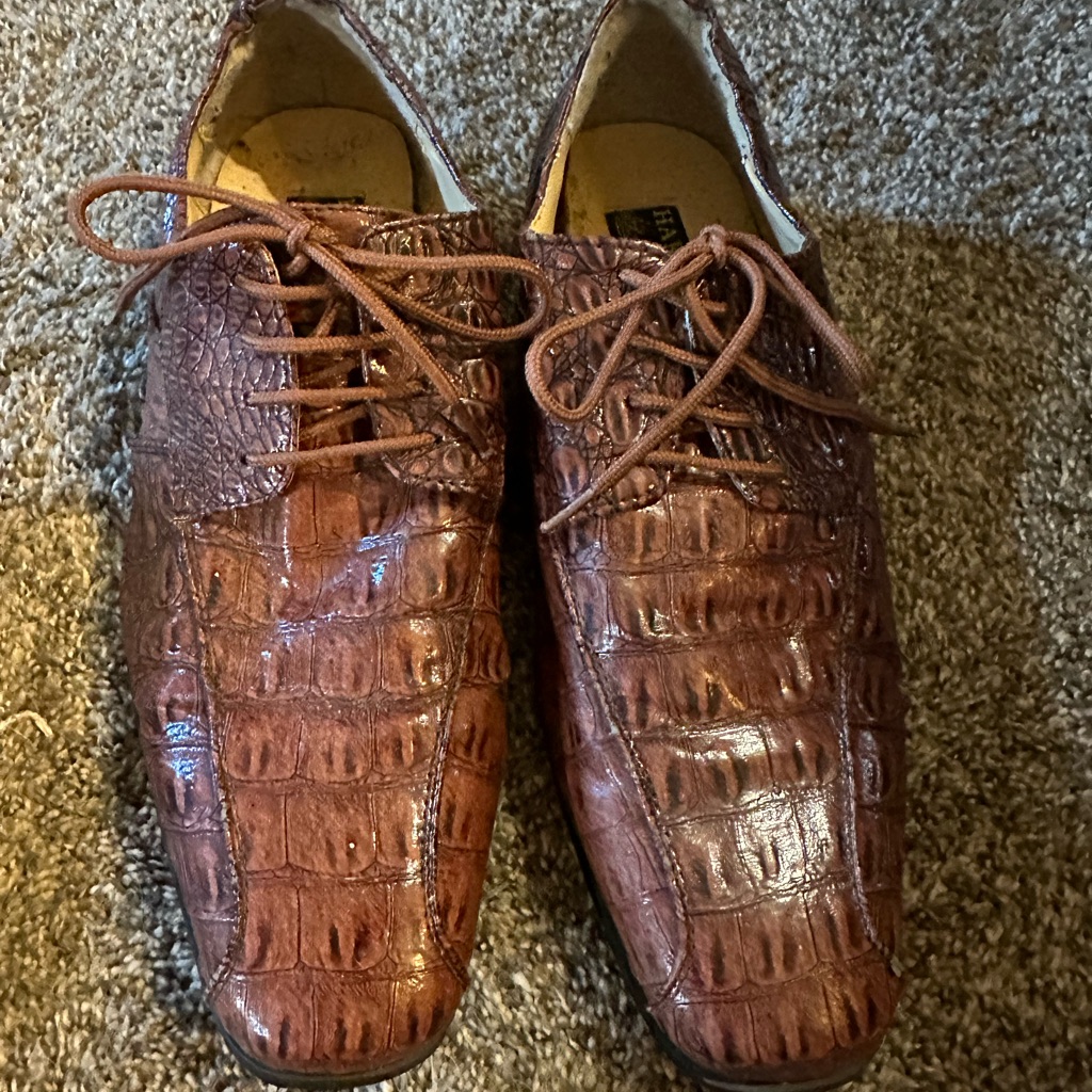 Men's Harlem Knights Crocodile Pattern Brown Oxfords